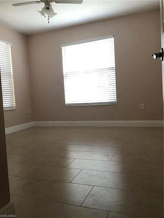 Dormitorio principal - 4127 Residence Dr