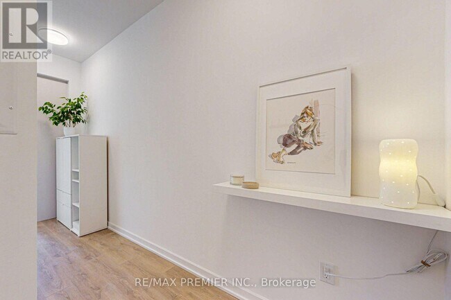 Photo du bâtiment - 1285 Dupont St