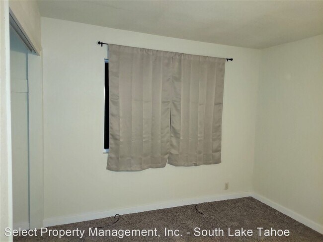 Building Photo - 2 br, 1 bath House - 1041 Cellador #3