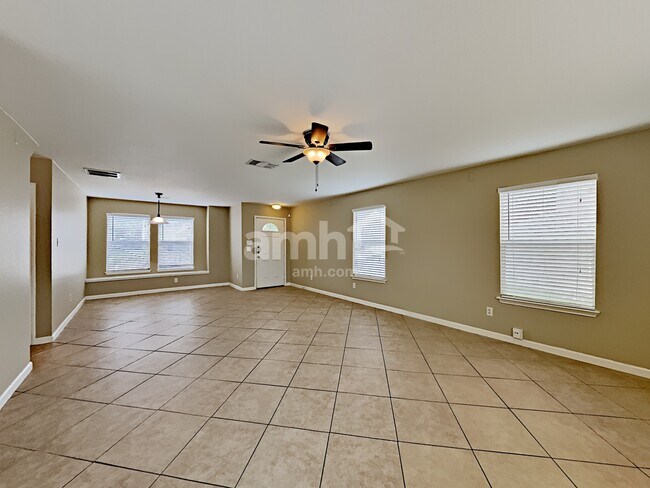 Building Photo - 10611 Terrace Crest