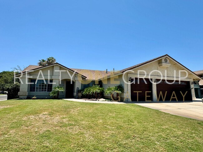 Foto del edificio - Rancho Sereno Pool Home on a large Corner ...