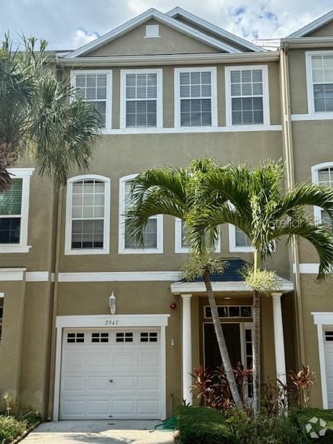 Building Photo - 2947 Pointeview Dr