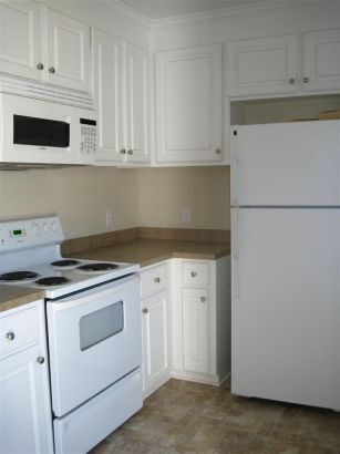Building Photo - 30 Magnolia Glen Ln