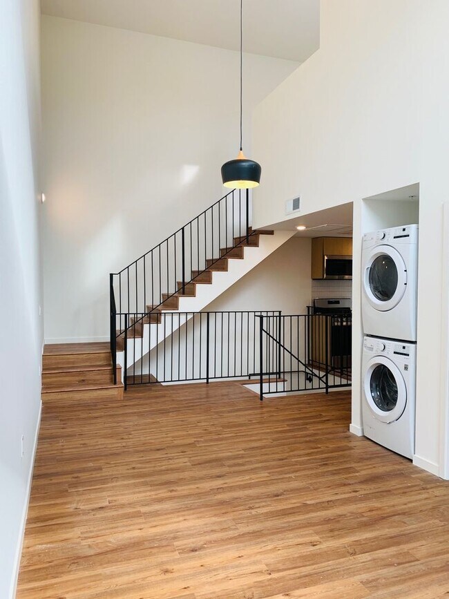 Foto del interior - 527 S Wilton Pl