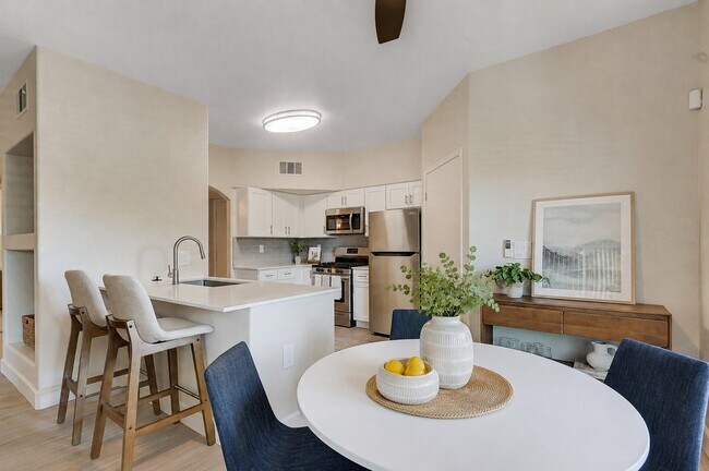 Building Photo - Spanish Ridge Apartments