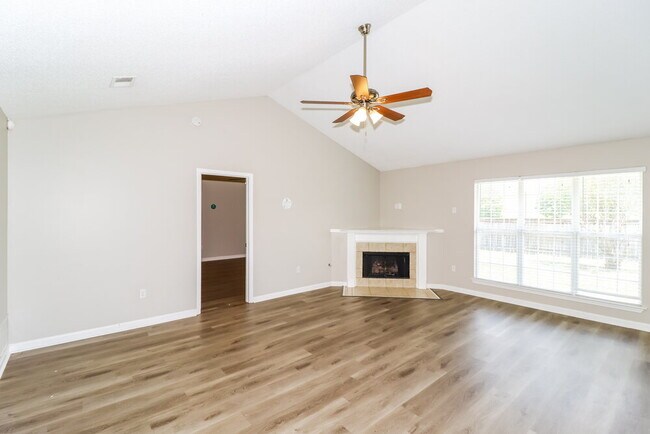 Foto del edificio - 8416 Berkley Dr
