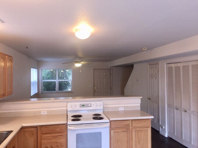 Photo - Nichols 1256- 1258 Apartment