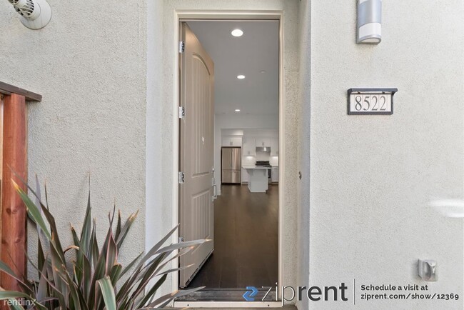 Building Photo - 3 br, 2.5 bath House - 8522 Jetty Way, New...