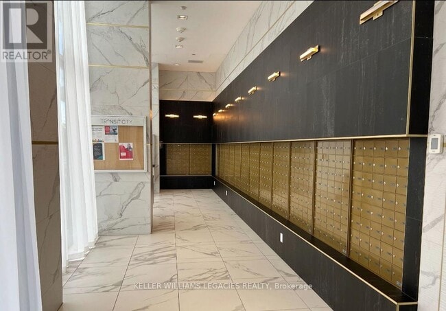 Photo du bâtiment - 5 Buttermill Ave.