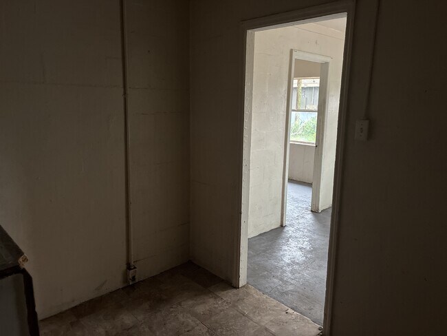 Foto del edificio - 131 B St