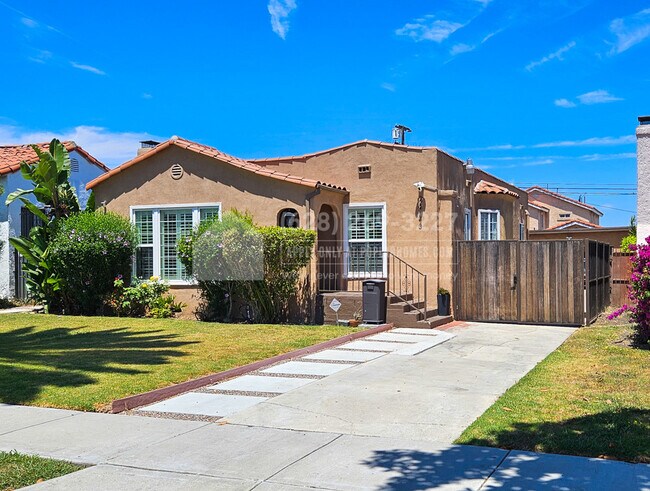 Foto del edificio - 2423 W 78th Pl