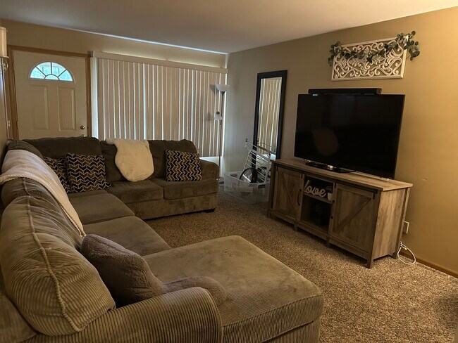 Foto del edificio - 406-408 Terrace Dr