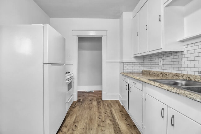 Foto del edificio - 1697 Seneca St