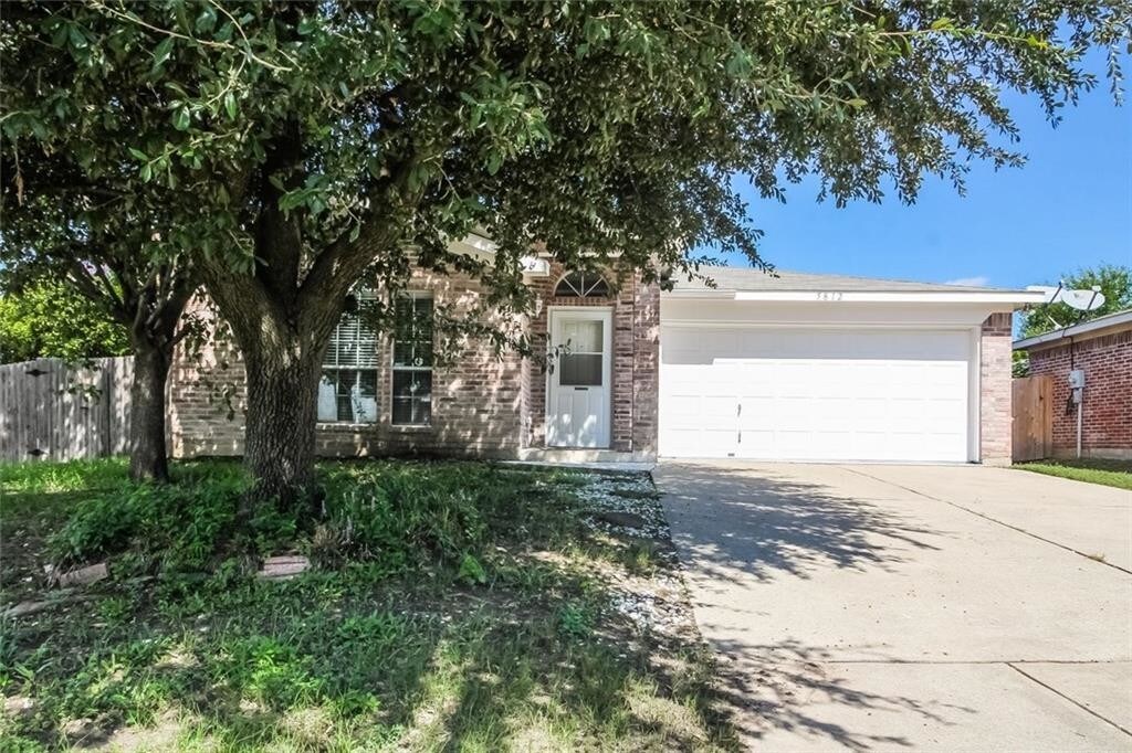 Foto principal - 5812 Matt St