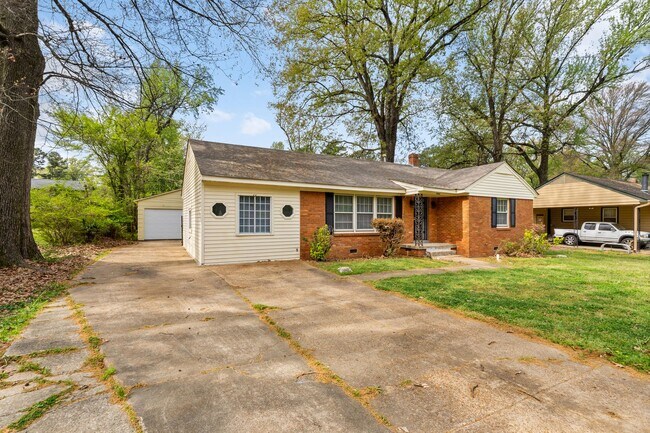 Photo - Renovated 4 Bedroom 1.5 Bath Home