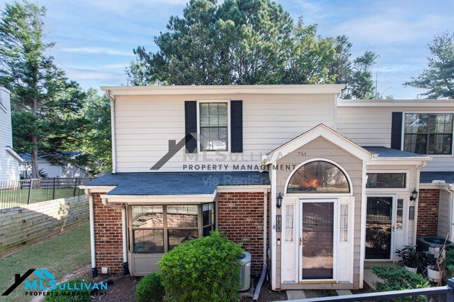 Foto del edificio - 7908 Falcon Rest Cir