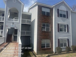 Building Photo - 217 Waterdown Dr