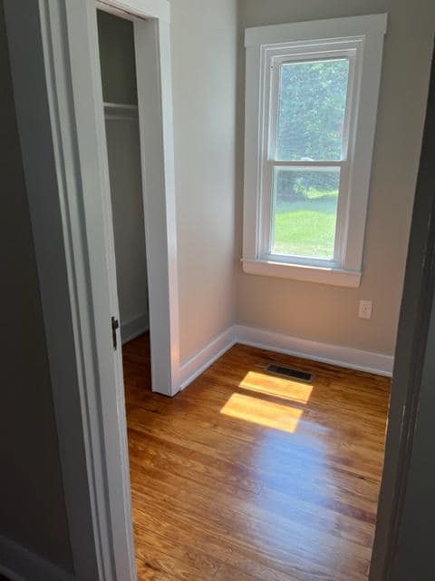 Foto del edificio - 303 Central Ave