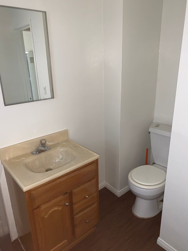 Building Photo - 1424 Ocean Ave