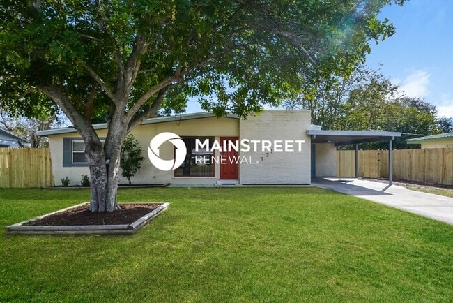3 Bedroom Pet-Friendly Home in West Bradenton, FL with Main Street Renewal - 3 Bedroom Pet-Friendly Home in West Bradenton, FL with Main Street Renewal