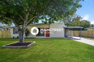 Building Photo - 3211 21st Ave Dr W
