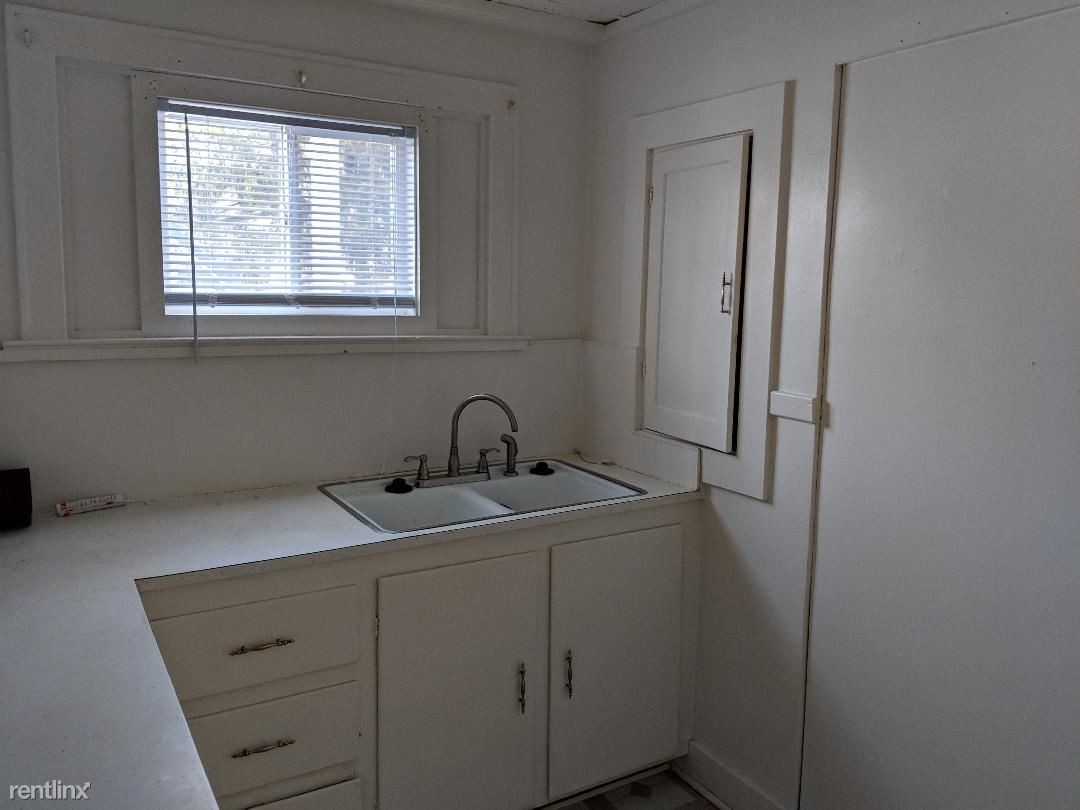 Primary Photo - 2 br, 1 bath House - 4863 Dixie Hwy 3-upper