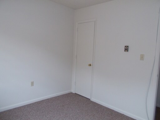 Building Photo - 1510 Hunter Dr