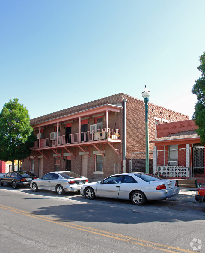 Leon Street Apartments