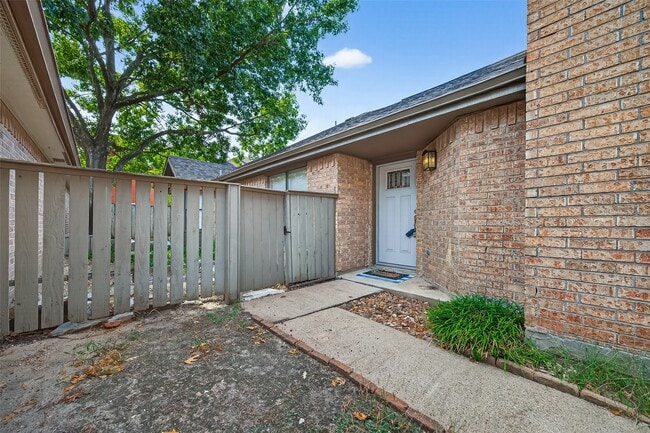 Building Photo - 14115 Withersdale Dr