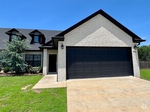 Building Photo - 6600 Leightyn Ln