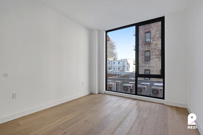 Foto del edificio - 148-37 88th Ave