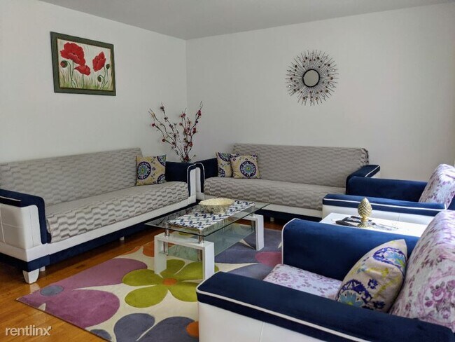 Foto del edificio - 3 br, 1 bath House - 15 Superior St