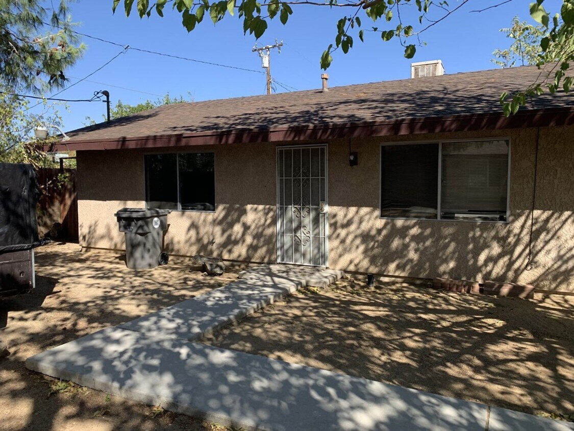 Primary Photo - 2 bed Duplex