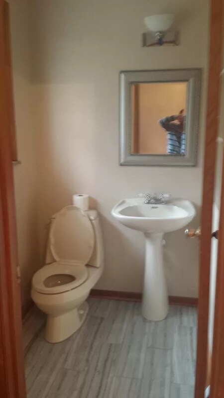 Foto del edificio - 1133 Ideal Dr