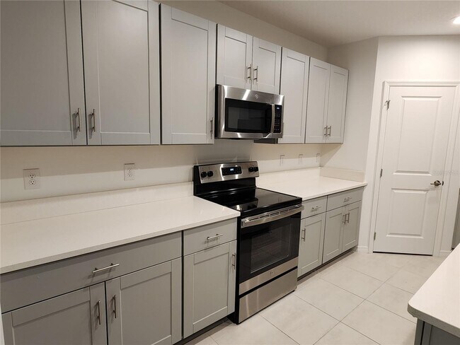 Building Photo - 486 Pine Tree Brg Trl