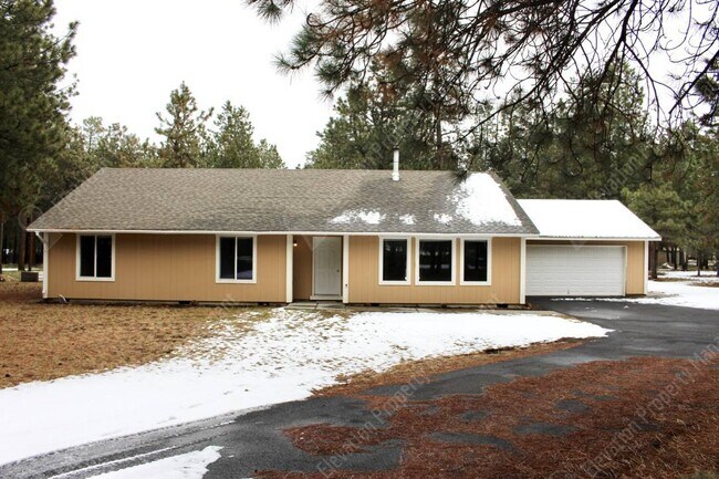 Foto del edificio - 14704 Bluegrass Loop