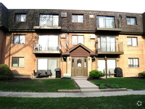 Building Photo - 919 S McKinley Ave