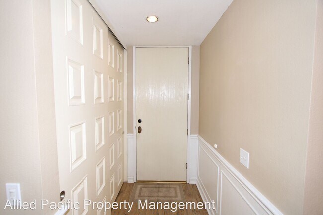 Foto del edificio - 3 br, 2 bath House - 663 E Palm Ave