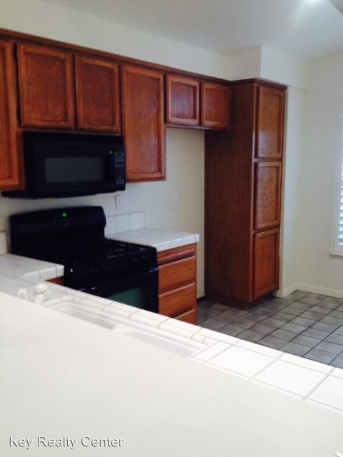 Foto del edificio - 3 br, 2 bath House - 6541 Canyon Creek