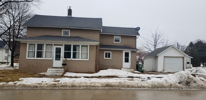 Foto principal - 302 1st Ave E