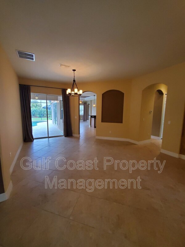 Building Photo - 8911 River Preserve Dr