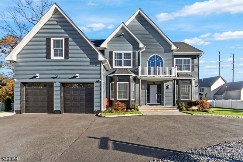 Foto principal - 75 Nance Rd