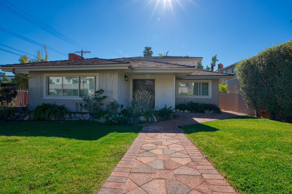 Front Yard - 12050 Palms Blvd