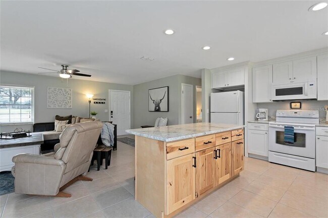 Foto del edificio - 7619 NW 21st St