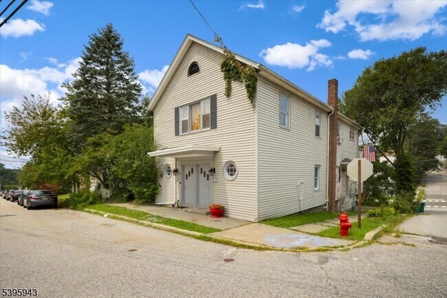 Foto del edificio - 21 Munson St