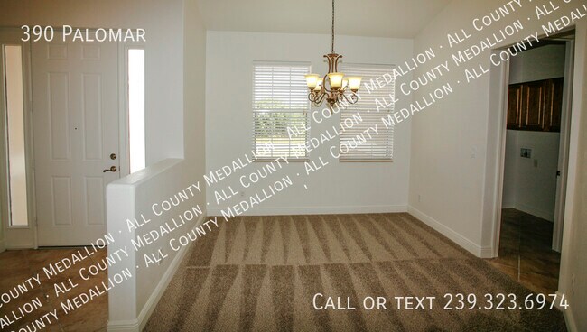 Building Photo - Huge Refreshed Single Family Home for Rent