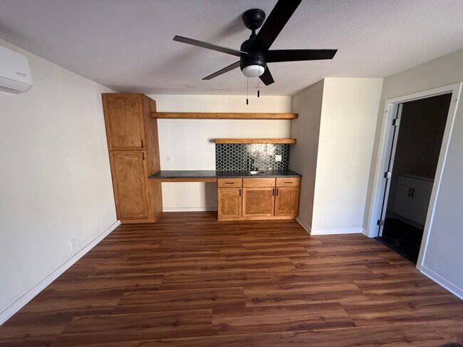 Foto del edificio - 132 Palm Ave