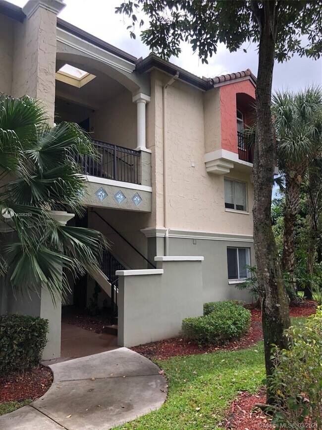 Foto del edificio - 4555 NW 99th Ave