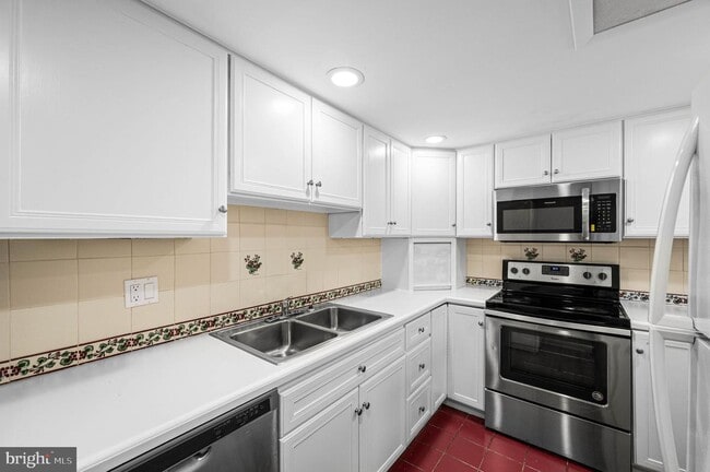 Foto del edificio - 1518 Manley Rd