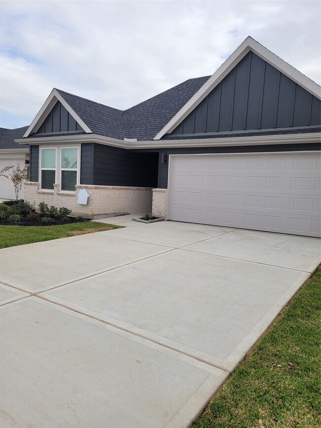 Foto del edificio - 4951 Pne Hvn Ln